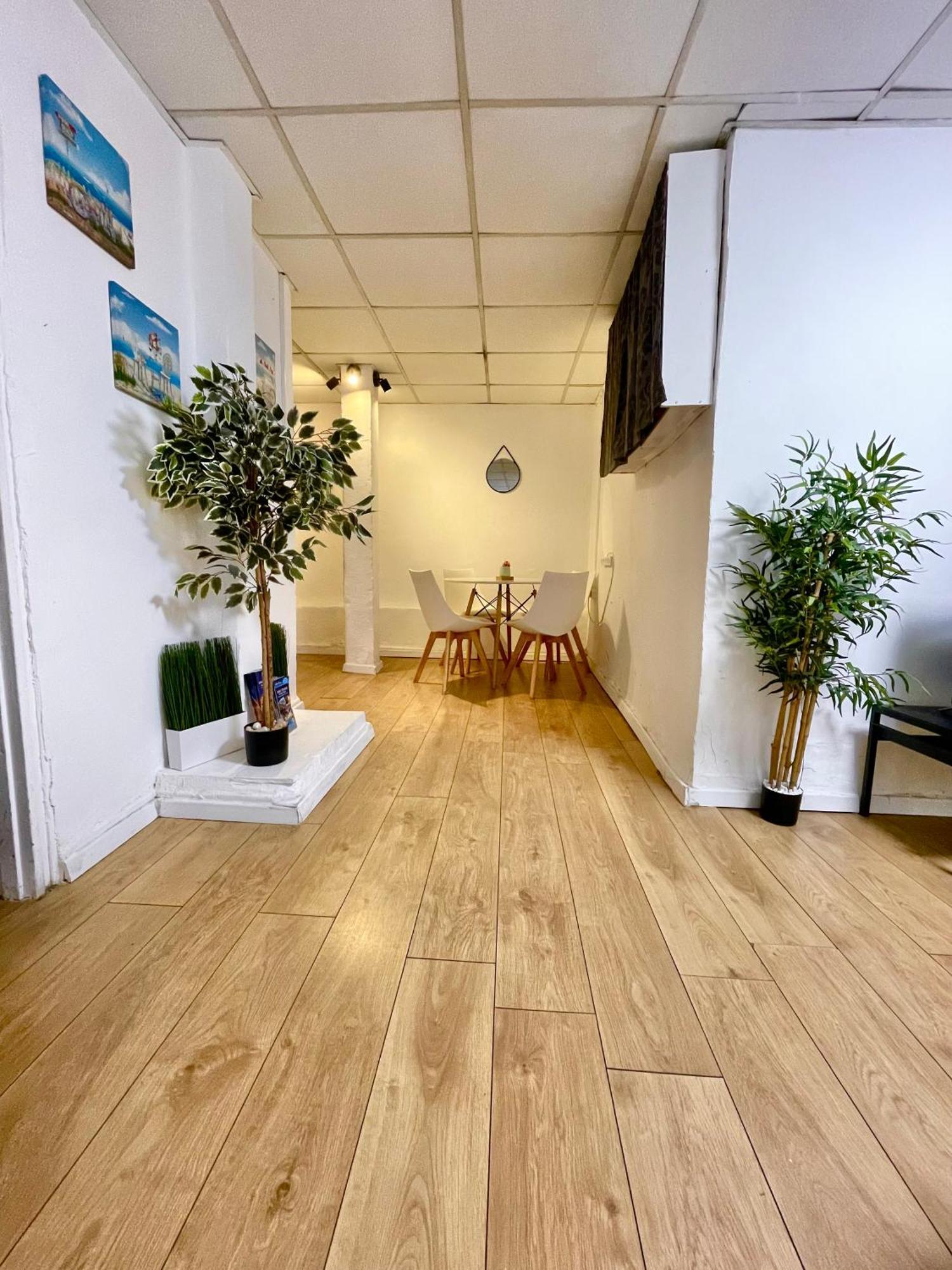 Dotan'S Boutique Guesthouse - By The Beach! テル・アビブ エクステリア 写真